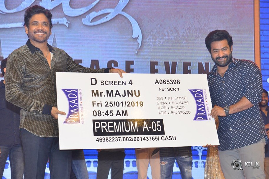 Mr-Majnu-Movie-Pre-Release-Event-Photos